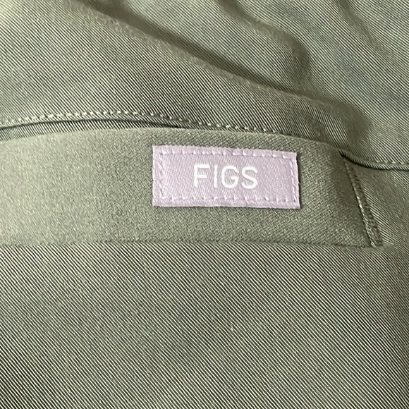 FIGS Tansen Jogger Scrub Pants size Small Short - Picture 9 of 11